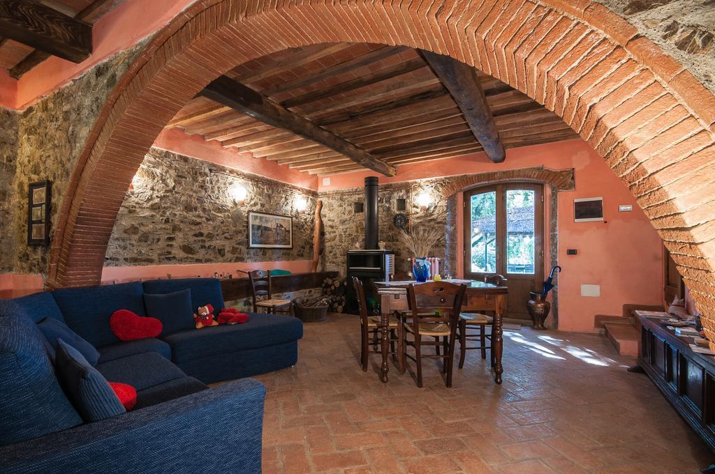 Agriturismo Colle Donatucci Guest House Castagneto Carducci Eksteriør bilde