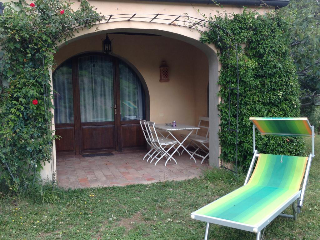 Agriturismo Colle Donatucci Guest House Castagneto Carducci Rom bilde